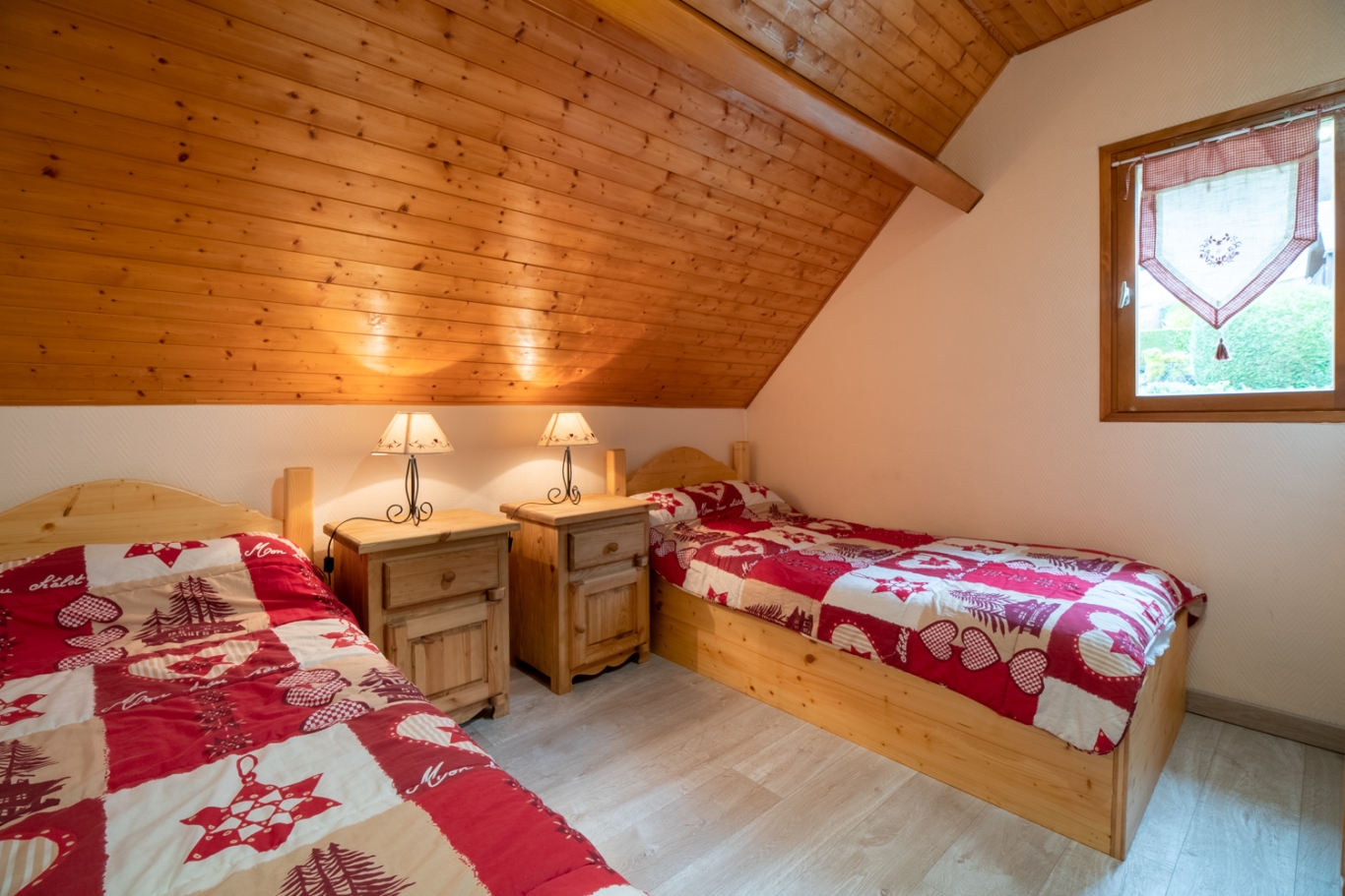 Chalet du Petit Ours Brun - Chambre avec 2 lits en 90