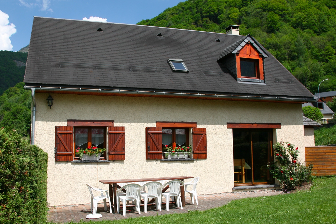 Gîte balnéo Le Patou en été - Chalet pour 10 personnes